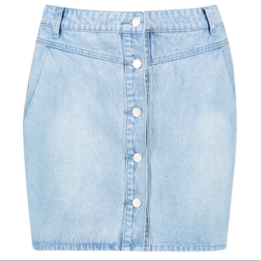 6/$28❗️ Denim mini skirt - Picture 5 of 9
